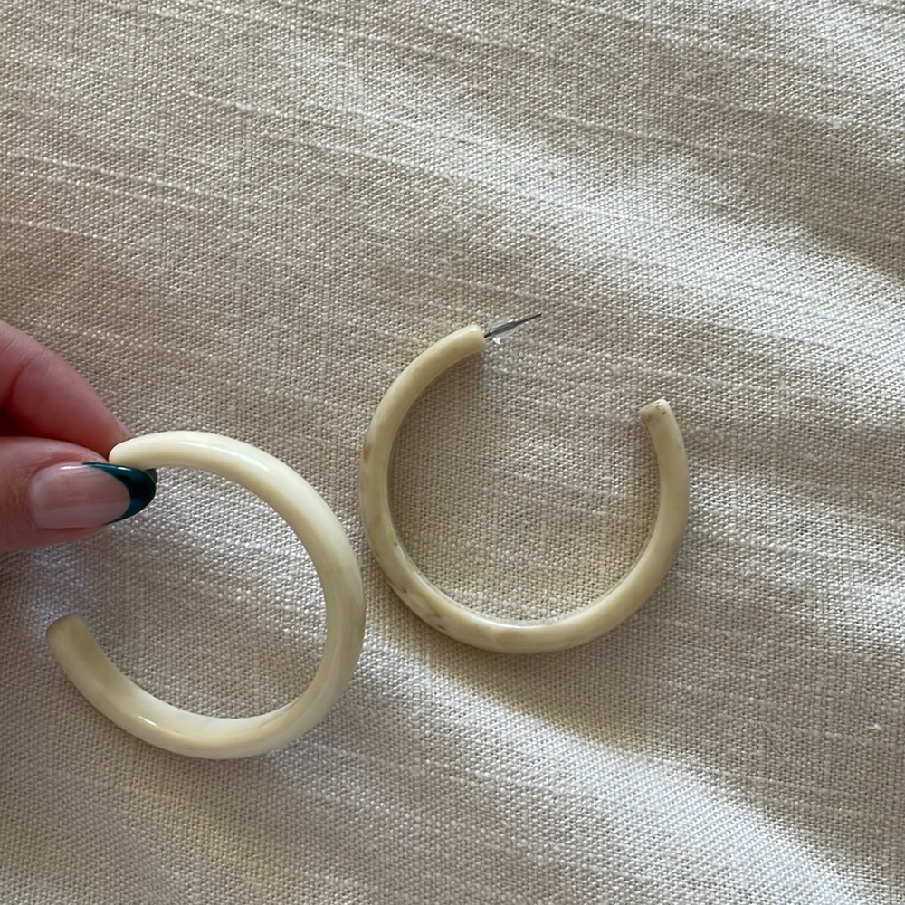 Cream chunky hoop earrings